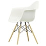 Vitra - Eames Plastic Armchair DAW, honningfarvet ask / hvid (hvide filtglidere)