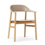 Normann Copenhagen – Herit armlæn stol, eg/sandfarvet