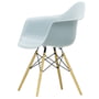 Vitra - Eames Plastic Armchair DAW RE, honningfarvet ask / isgrå (hvide filtglidere)