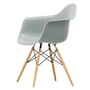 Vitra - Eames Plastic Armchair DAW RE, honningfarvet ask / lysegrå (hvide filtglidere)