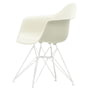 Vitra - Eames Plastic Armchair DAR RE, hvid / pebble (hvide filt glidere)
