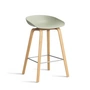 HAY - About A Stool AAS 32 H 65 cm, lakeret eg / rustfrit stål / pastelgrøn 2. (plastglider)