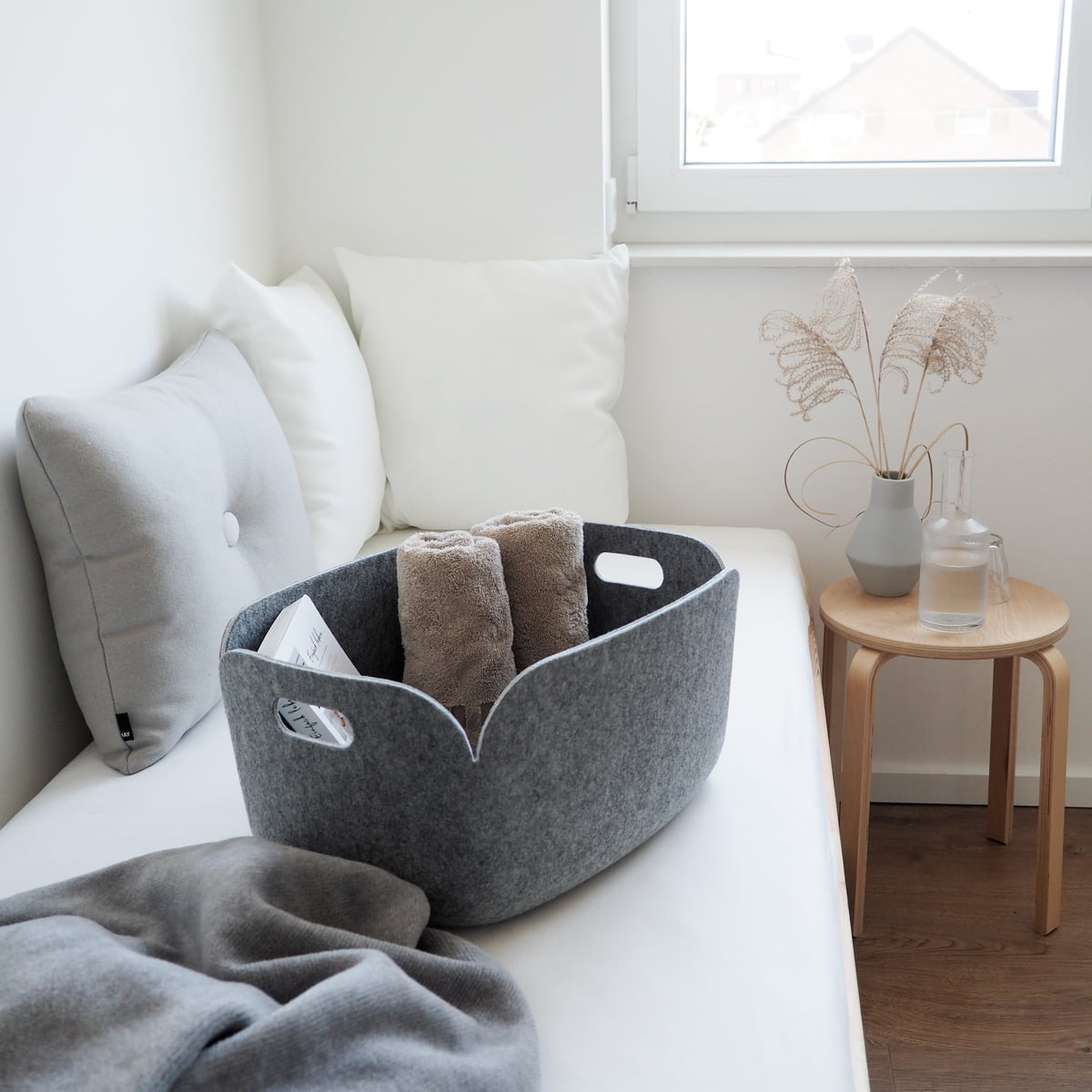 Restore kurv fra muuto i interiørshoppen Gæsteværelse indretning