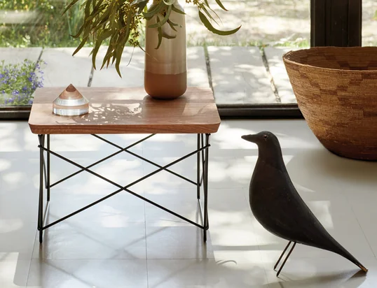 Vælg mellem en række sideborde i vores designbutik.
