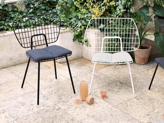 WM String Dining Chair fra MENU: Stolen imponerer med sin høje komfort og kan bruges i opholdsstuen såvel som på altanen eller i haven.