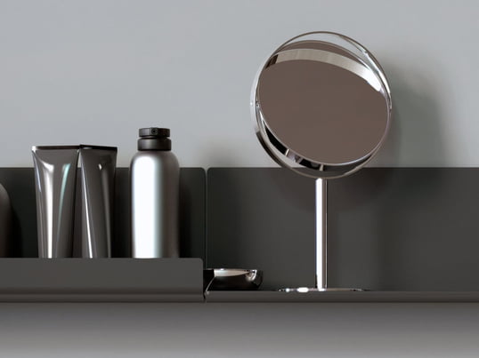 Nova2 kosmetikspejlet med 5x forstørrelse fra Frost i 1943 - et mesterværk i skandinavisk design. Dette spejl er designet af den anerkendte designer Bønnelycke mdd og tilføjer elegance og funktionalitet til badeværelset, soveværelset eller omklædningsrummet.
