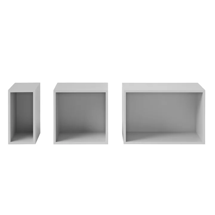 Stacked reolsystem - lysegrå med en bagvæg af Muuto