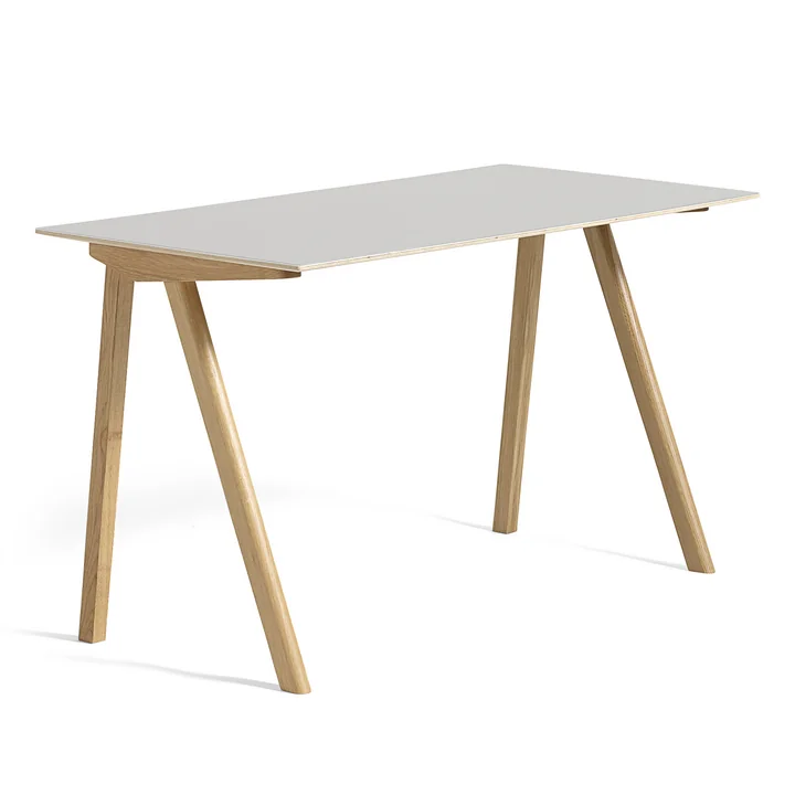 Copenhague CPH90 skrivebord 130 x 65 cm, sæbebehandlet eg med linoleum i cremehvid (Svamp 4176) fra HAY
