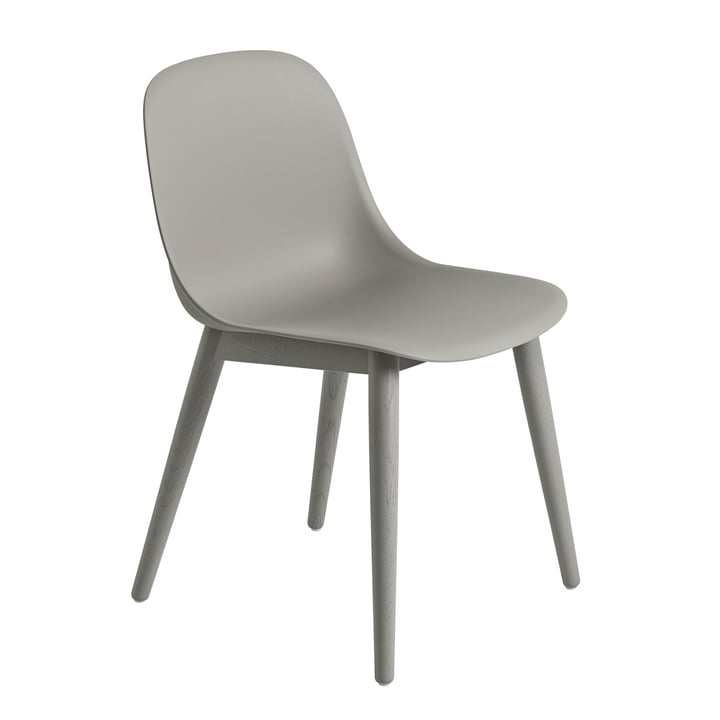 Fiber Side Chair Wood Base fra Muuto i grå