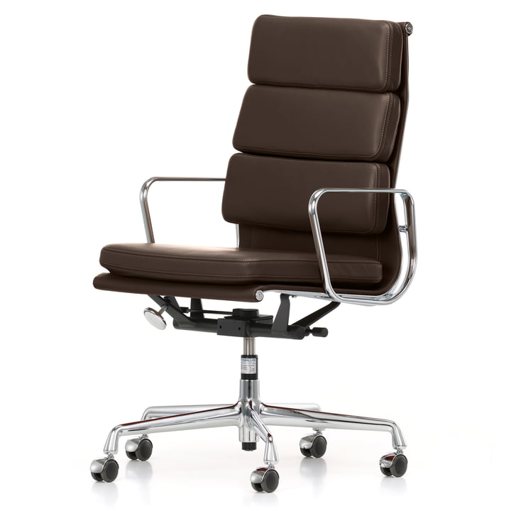 Soft Pad Chair EA 219 fra Vitra i krom/chokolade