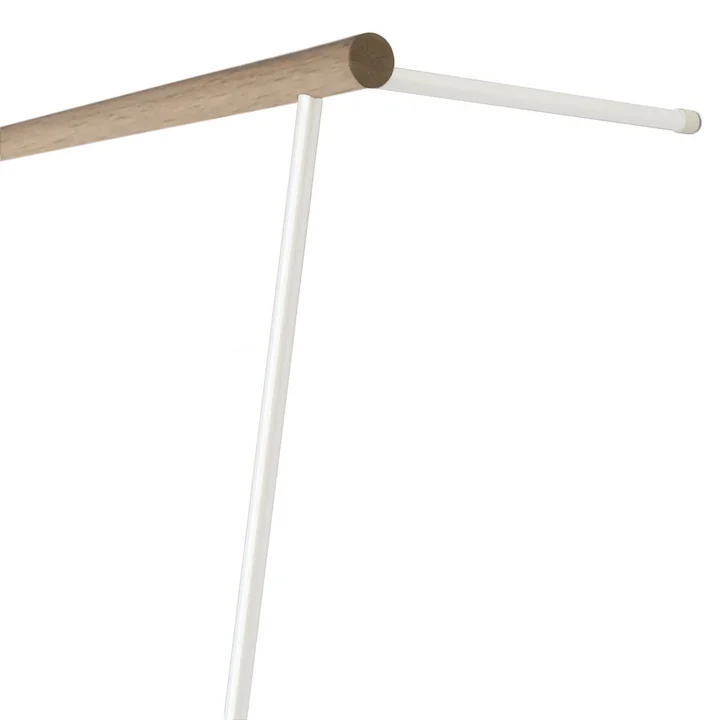 Leanon II garderobe fra Roomsafari i eg / hvid