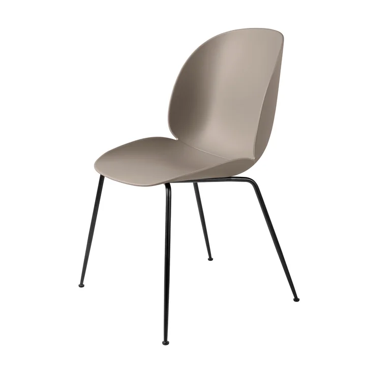 Beetle Dining Chair Conic Base fra Gubi i sort/ny beige
