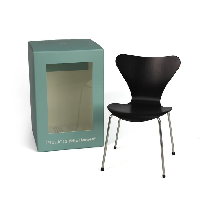 Miniature Serie 7 stol fra Fritz Hansen i sort