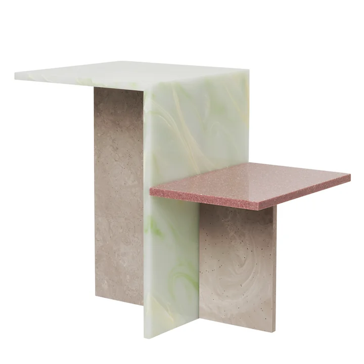 Distinct sidebord i multi fra Ferm Living