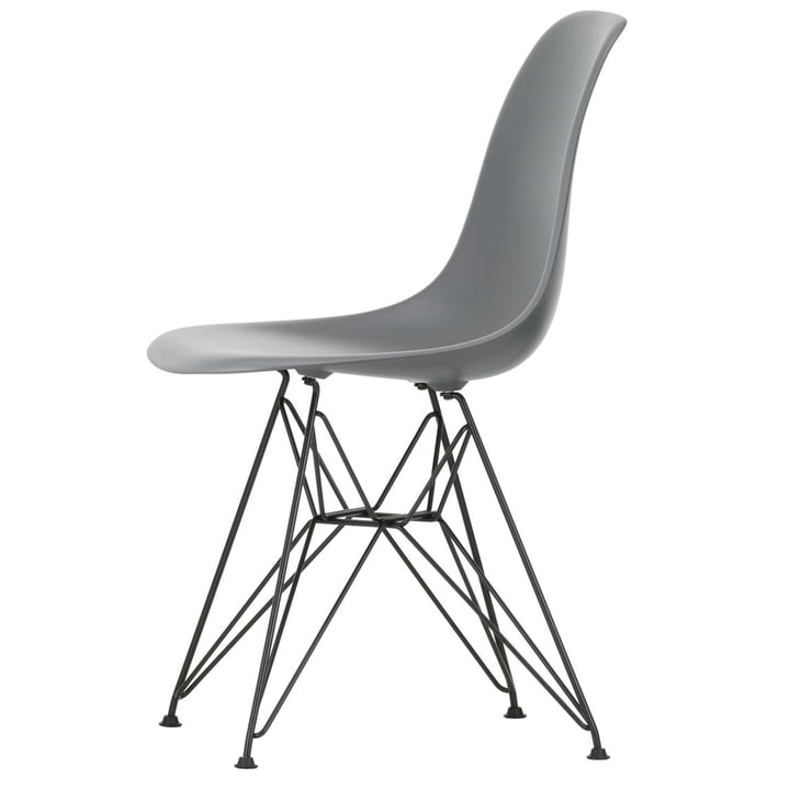Eames Plastic Side Chair DSR fra Vitra i basic mørk / granitgrå