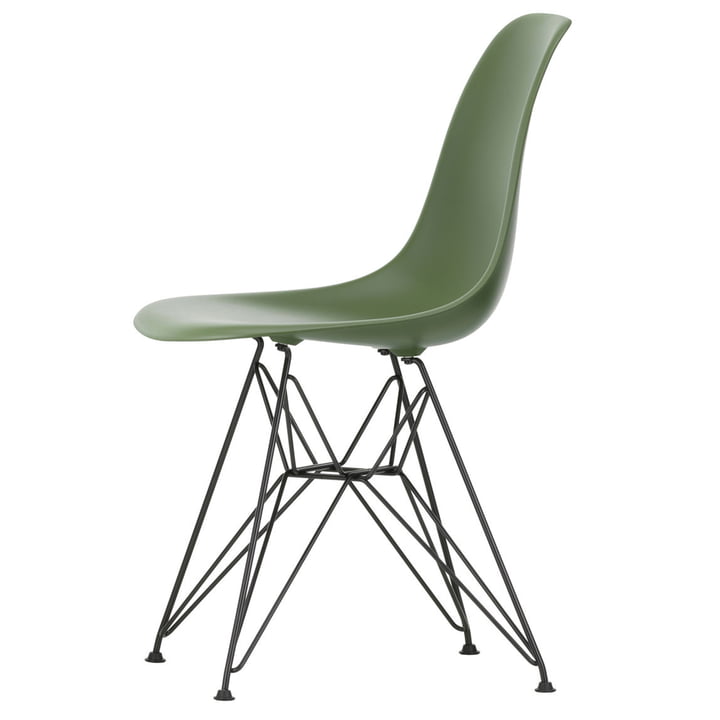 Eames Plastic Side Chair DSR fra Vitra i basic dark / forest