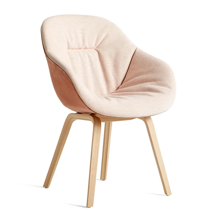 About A Chair AAC 123 Soft Duo, matlakeret eg / indvendig polstring Mode 026 / bagside Lola Rose by HAY
