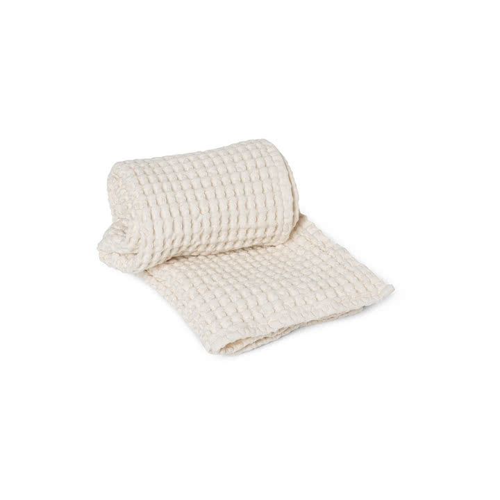 Organic håndklæde 100 x 50 cm fra Ferm Living i hvid