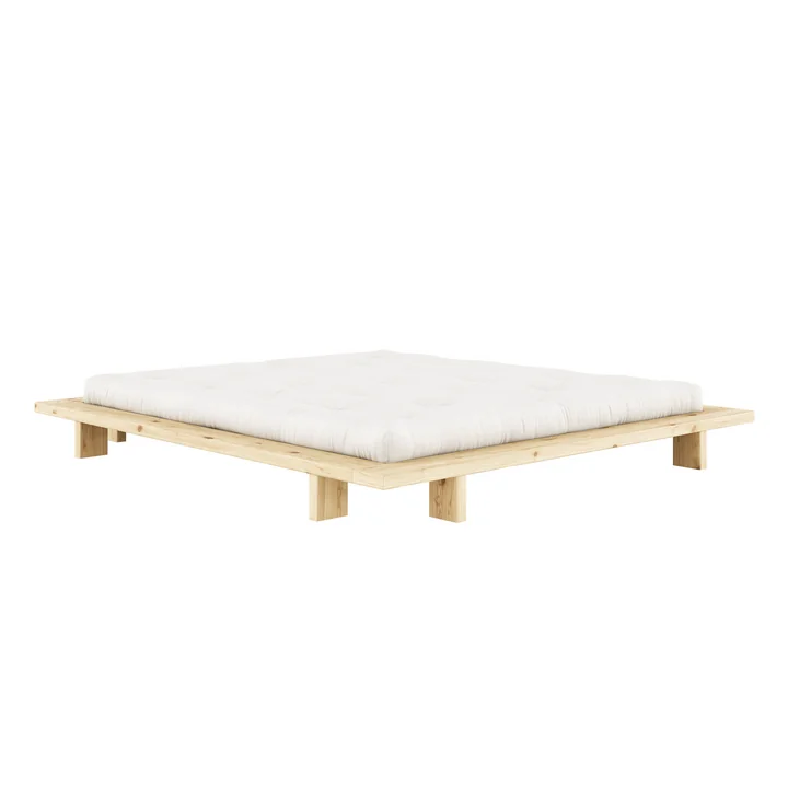 Japanseng fra Karup Design i naturfyr