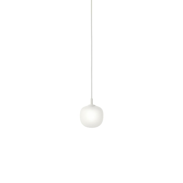 Rime pendel Ø 12 cm, opal/hvid fra Muuto