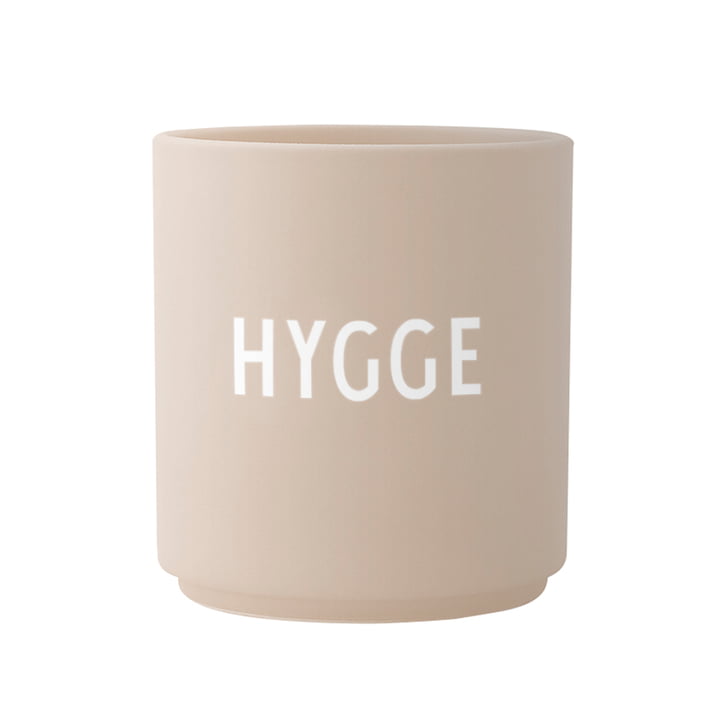 AJ Favourite porcelæn krus, Hygge / beige fra Design Letters