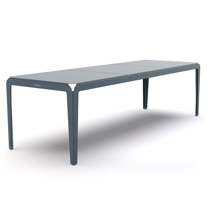 Udendørsbordet Bended Table fra Weltevree, 270 x 90 cm, gråblå