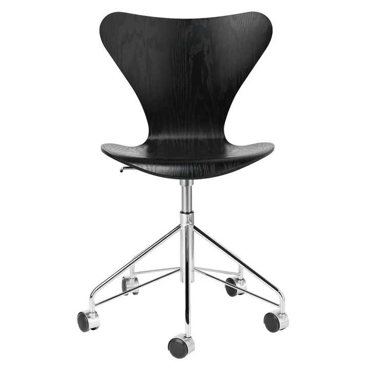 Serie 7 kontorstol af Fritz Hansen i krom/sort ask