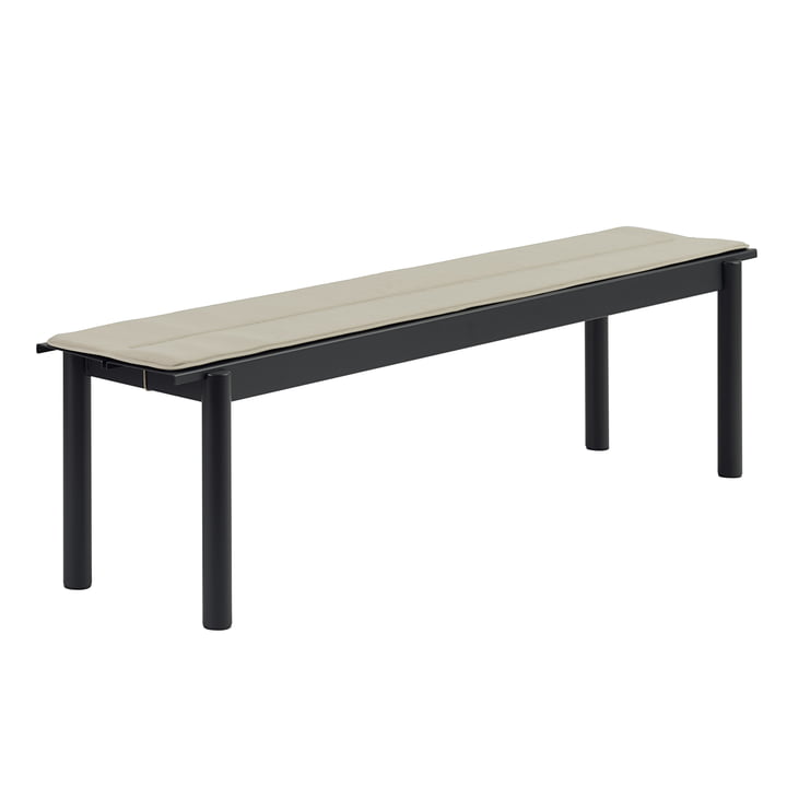 Linear Steel 170 cm fra Muuto i sort med sædehynde i grå