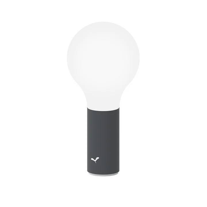 Aplô udendørslampen fra Fermob, H 24 cm, antracit