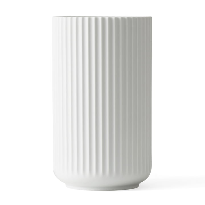 Lyngbyvase af Lyngby Porcelæn i hvid, H 31 cm