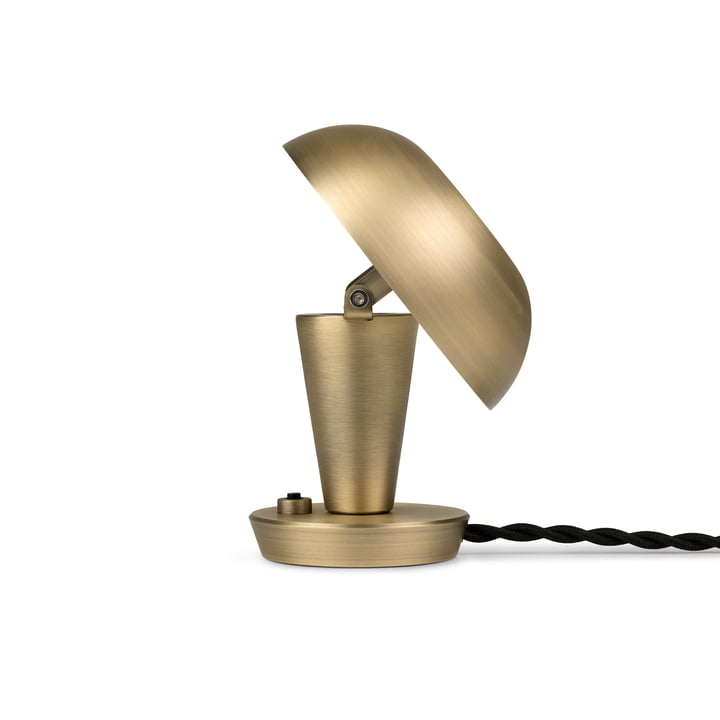 Tiny bordlampe fra ferm Living i messingversionen