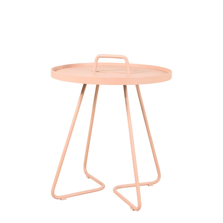 On-the-move sidebord fra Cane-line i farven lys rosa