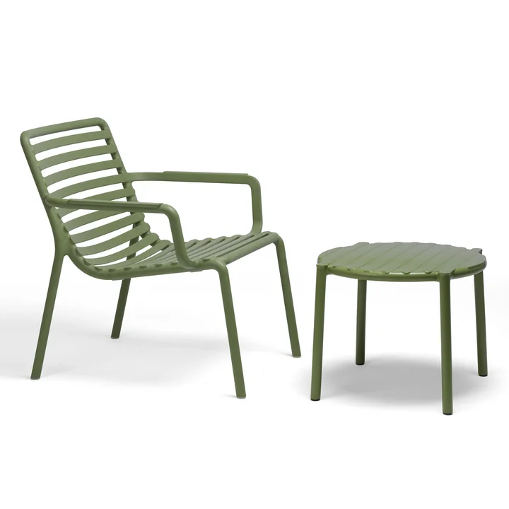 Doga Relax havestol fra Nardi i farven agave med sidebord