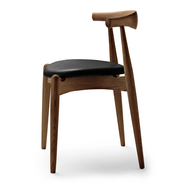 CH20 Elbow Chair af Carl Hansen i røget eg / sort læder (Thor 301)