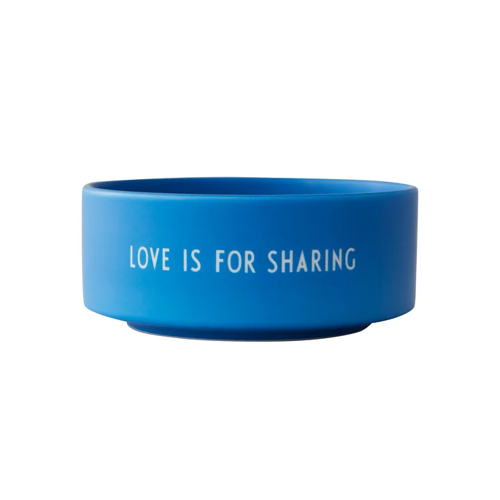 Snack skål, Love is for sharing / koboltblå af Design Letters