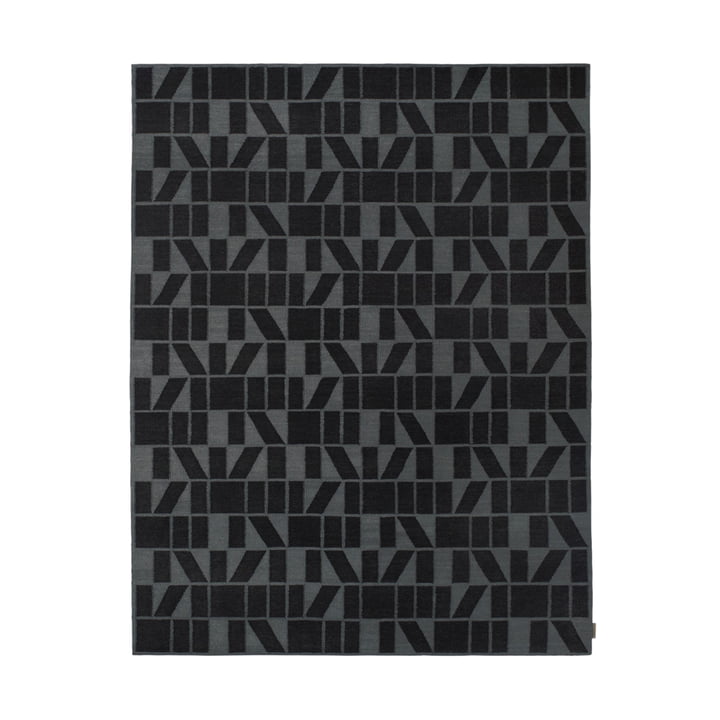 Kelim Untitled_AB15 tæppe, 180 x 240 cm, sort/grå (0023 Shadow) fra Kvadrat
