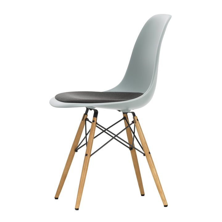 Vitra - Eames Plastic Side Chair DSW med sædehynde, ask honningfarvet / lysegrå