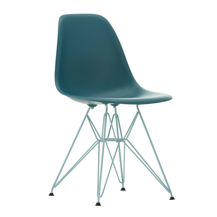 Eames Plastic Side Chair DSR, havblå / himmelblå (plast glider basic dark) fra Vitra
