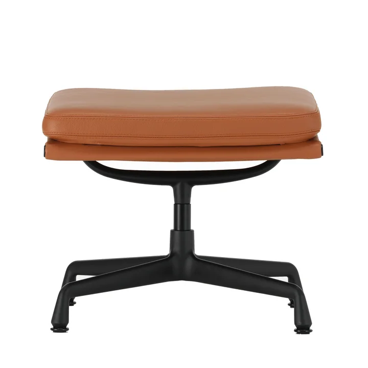 Vitra - EA 223 Soft Pad taburet dyb sort, læder Premium F, cognac (glider til tæppe)