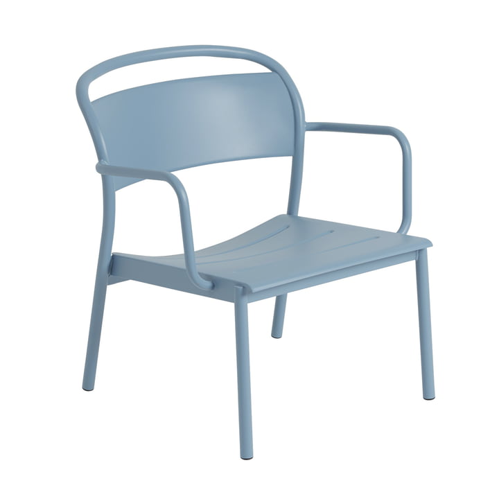 Linear Steel Lounge Armchair, lyseblå NCS 4020-B fra Muuto