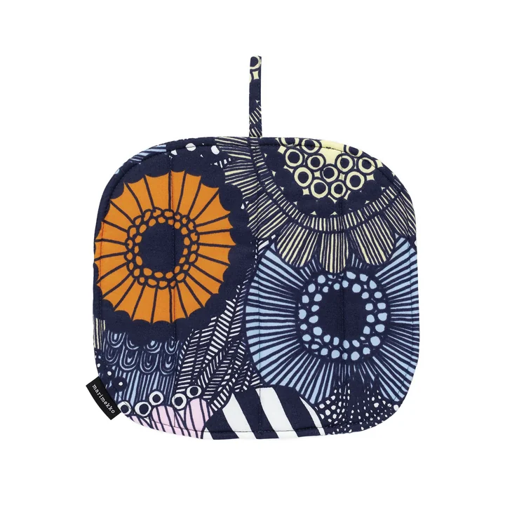 Siirtolapuutarha grydelapp, hvid / lysegul / orange / lyseblå (forår/sommer 2025) fra Marimekko