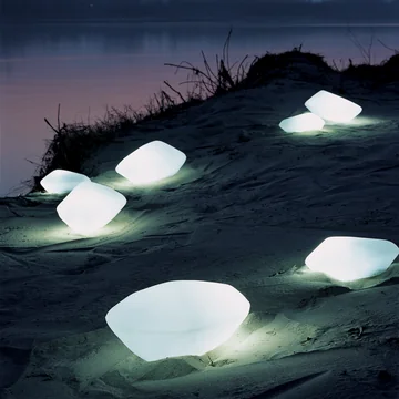 Oluce Stones udendørslampe i hvid