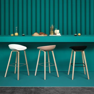 About A Stool AAS 32 fra HAY