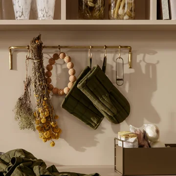 Ferm Living - Hale Oven Handske, grøn / sort