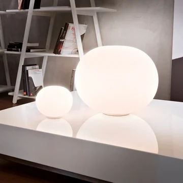 Glo Ball Basic fra Flos i hvid i forskellige størrelser