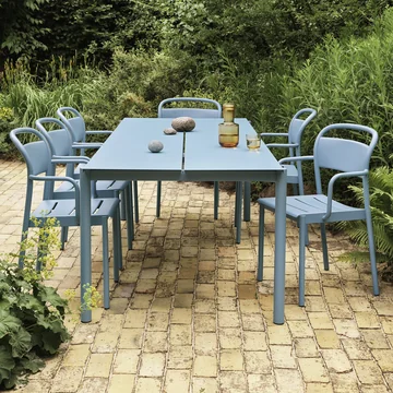 Linear Steel Lænestol Outdoor, lyseblå fra Muuto