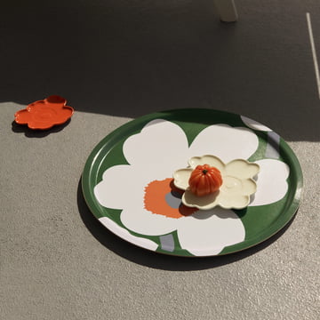 Unikko serveringsbakke, grøn/hvid/orange fra Marimekko