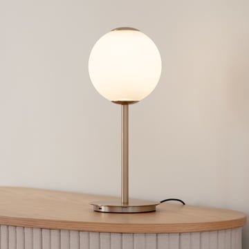 Audrey LED bordlampe, messing fra Umage