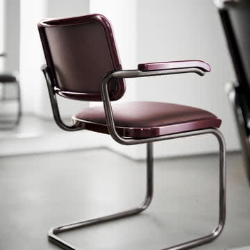 Thonet - S 64 P Serious lænestol, titanium / grafit-rubinrød (JS. by Jil Sander)