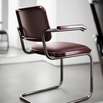 Thonet - S 64 P Serious lænestol, titanium / grafit-rubinrød (JS. by Jil Sander)